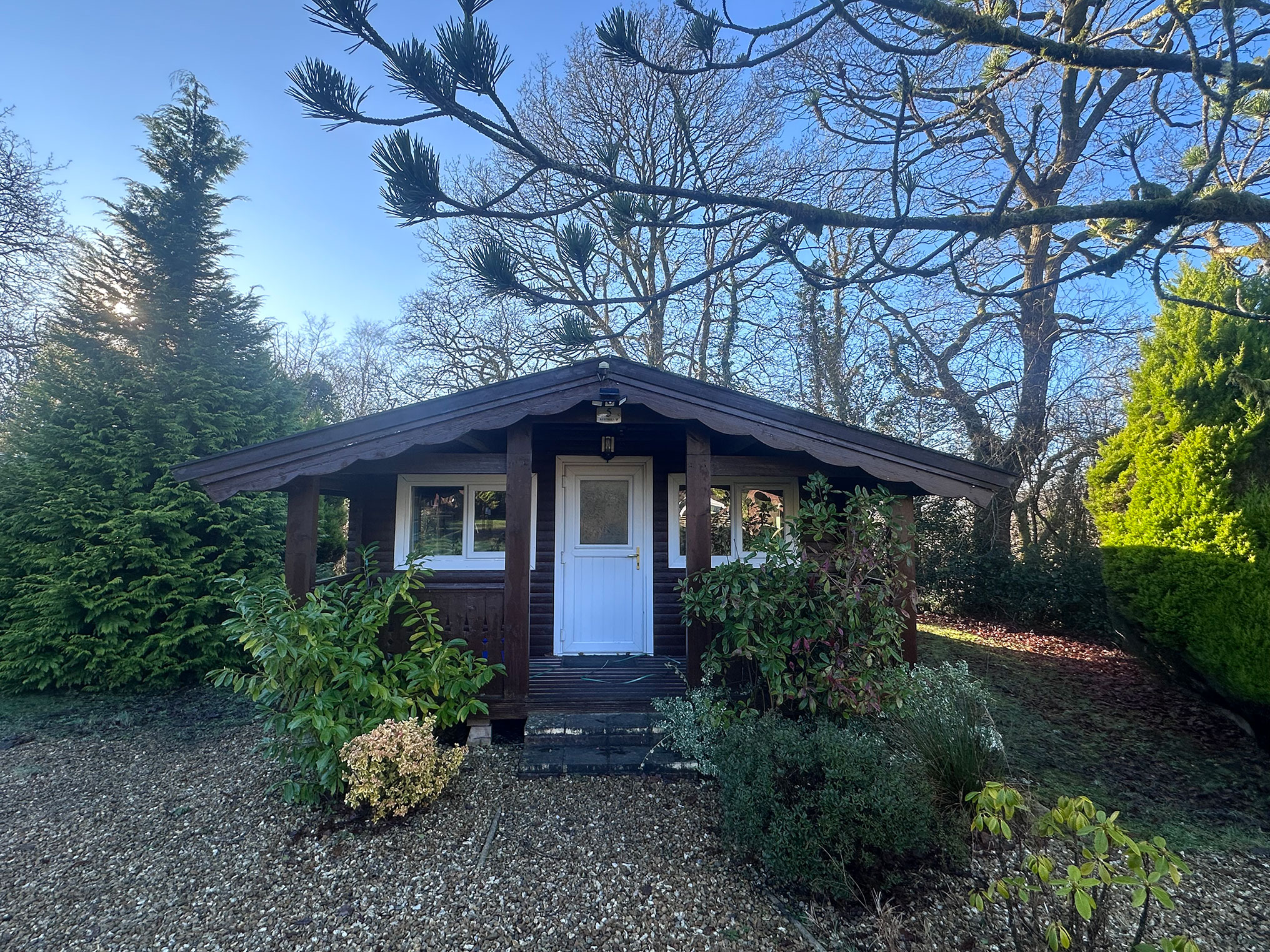 Welcome to Hoteluq<br>Take a relaxing break at one of our holiday lodges.